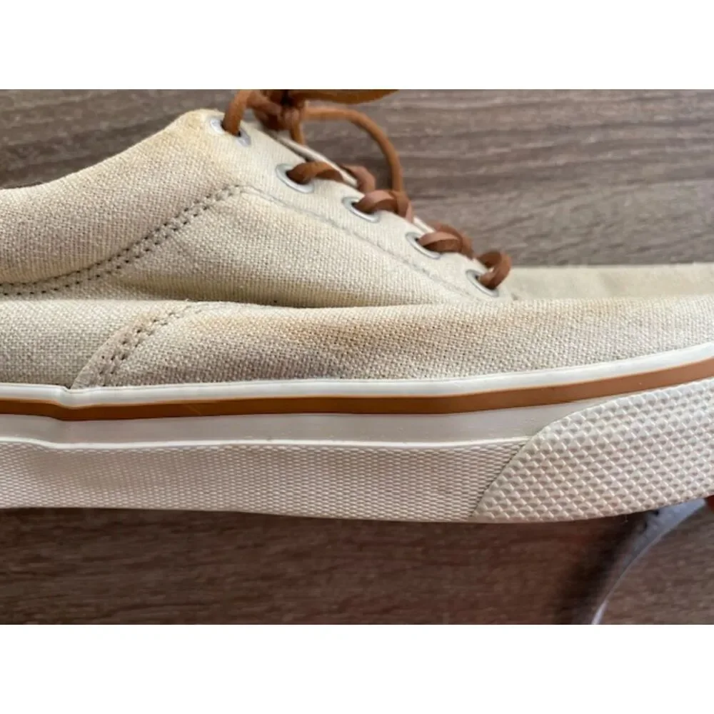 Men's Size 11.5 1876 Bass Shoes Gently Used